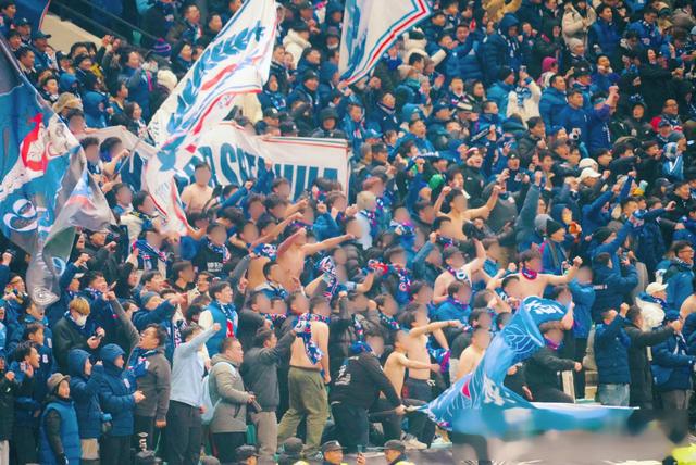 一场场精彩的比赛激发球迷热情