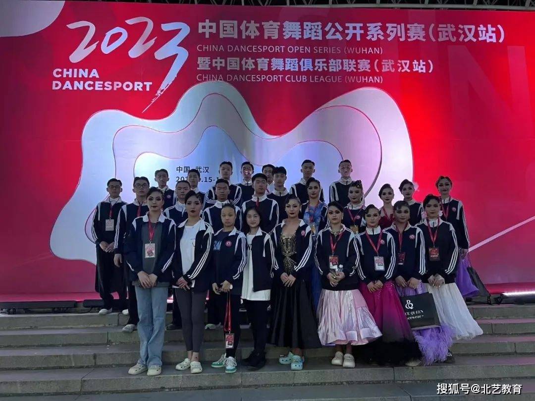 多轮比赛揭开帷幕,激烈角逐正在展开 多轮比赛揭开帷幕,激烈角逐正在展开