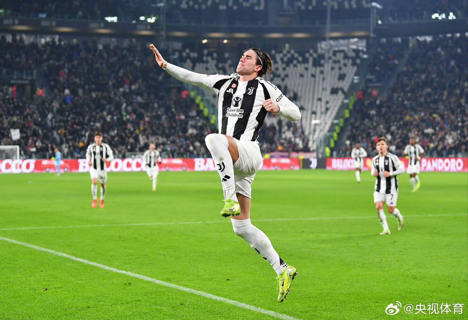 尤文图斯大胜晋级,罗恩多再次发威的简单介绍 尤文图斯大胜晋级,罗恩多再次发威的简单介绍