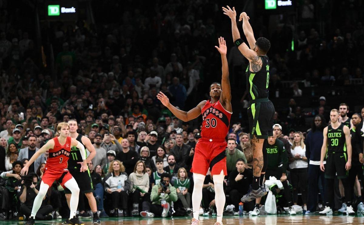 猛龙击败马刺,西亚卡姆全面发挥 猛龙击败马刺,西亚卡姆全面发挥