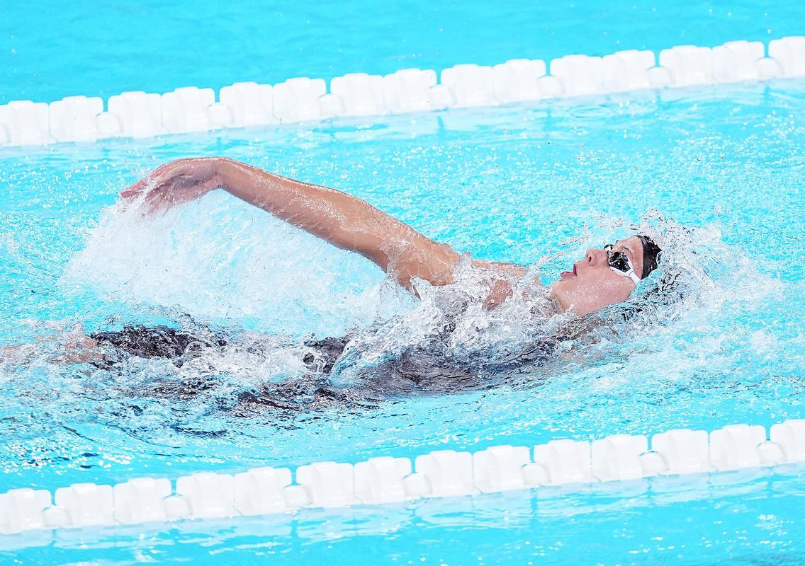 包含意大利选手奋力突围,意外夺冠女子公里游泳的词条 包含意大利选手奋力突围,意外夺冠女子公里游泳的词条