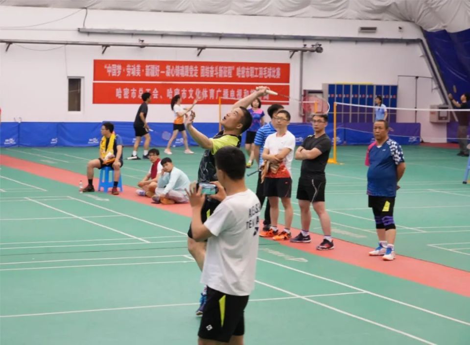 PG电子官网-激情四射，小组赛激战正酣，燃情对决引无数目光的简单介绍