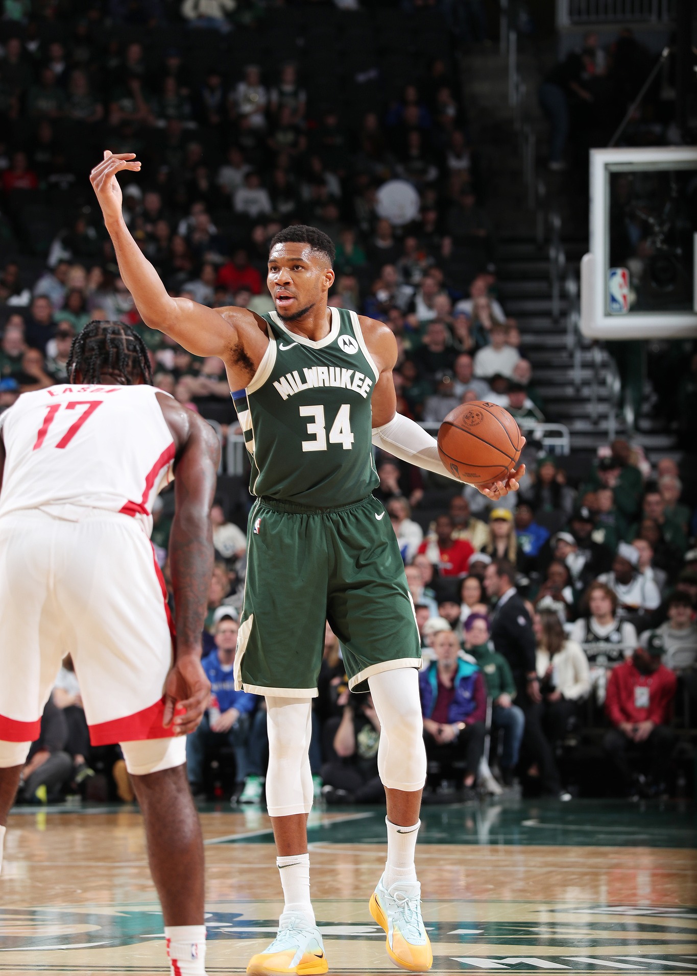 关于雄鹿队稳扎稳打,保持领先优势取得胜利的信息 关于雄鹿队稳扎稳打,保持领先优势取得胜利的信息