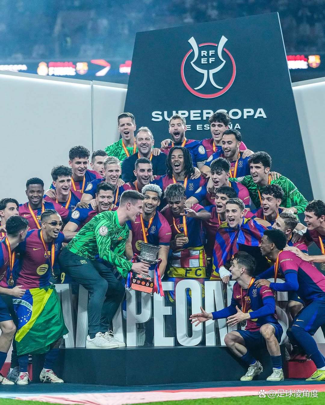 包含皇家马德里横扫欧洲强队展霸气的词条 包含皇家马德里横扫欧洲强队展霸气的词条