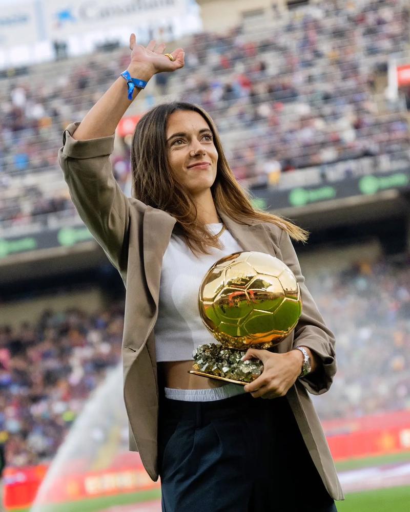 PG中国登录入口-国际足球赛场上女队风光无限，斩获冠军！