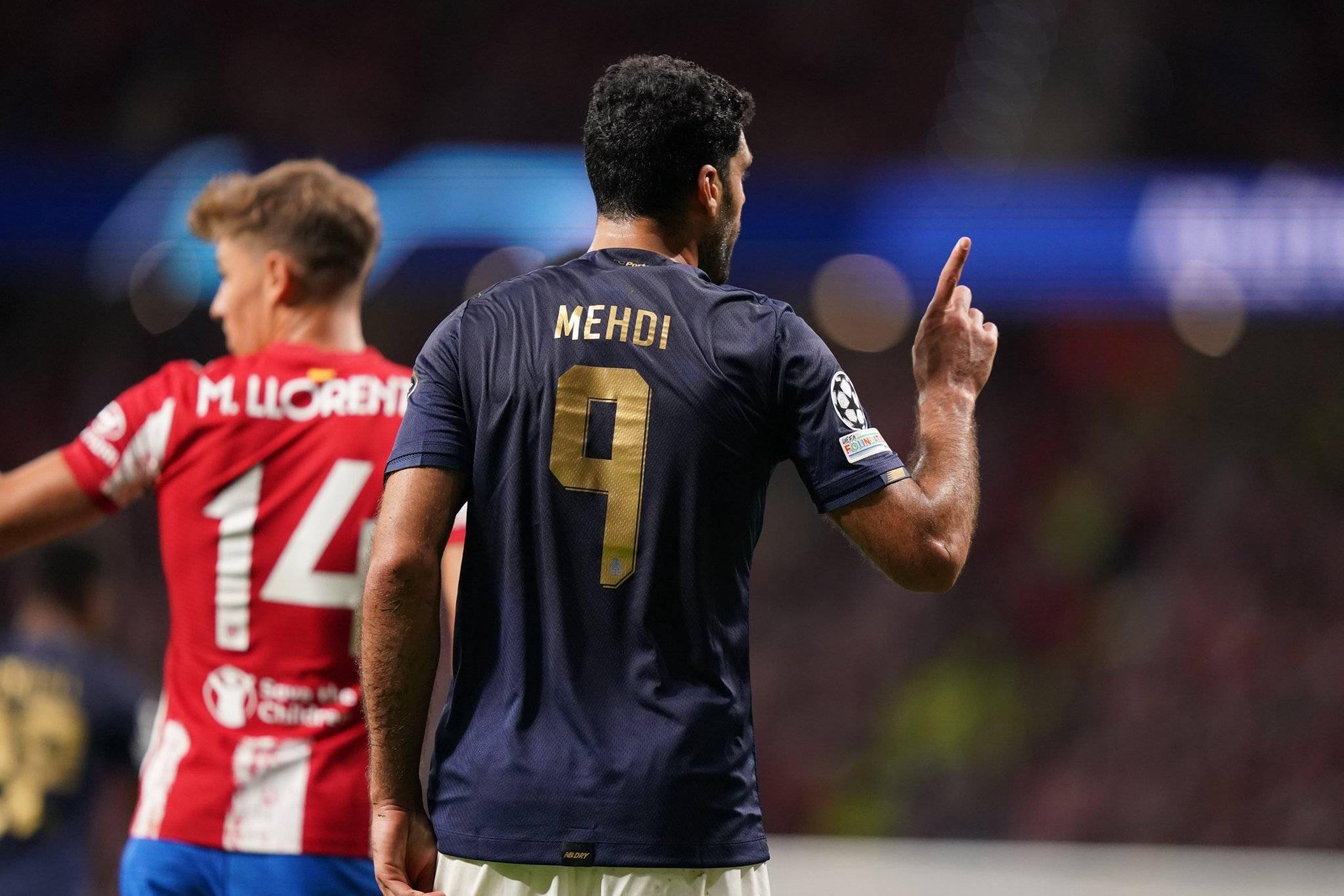 PG电子官网入口-紧张情绪！豪门球队焦灼胜负