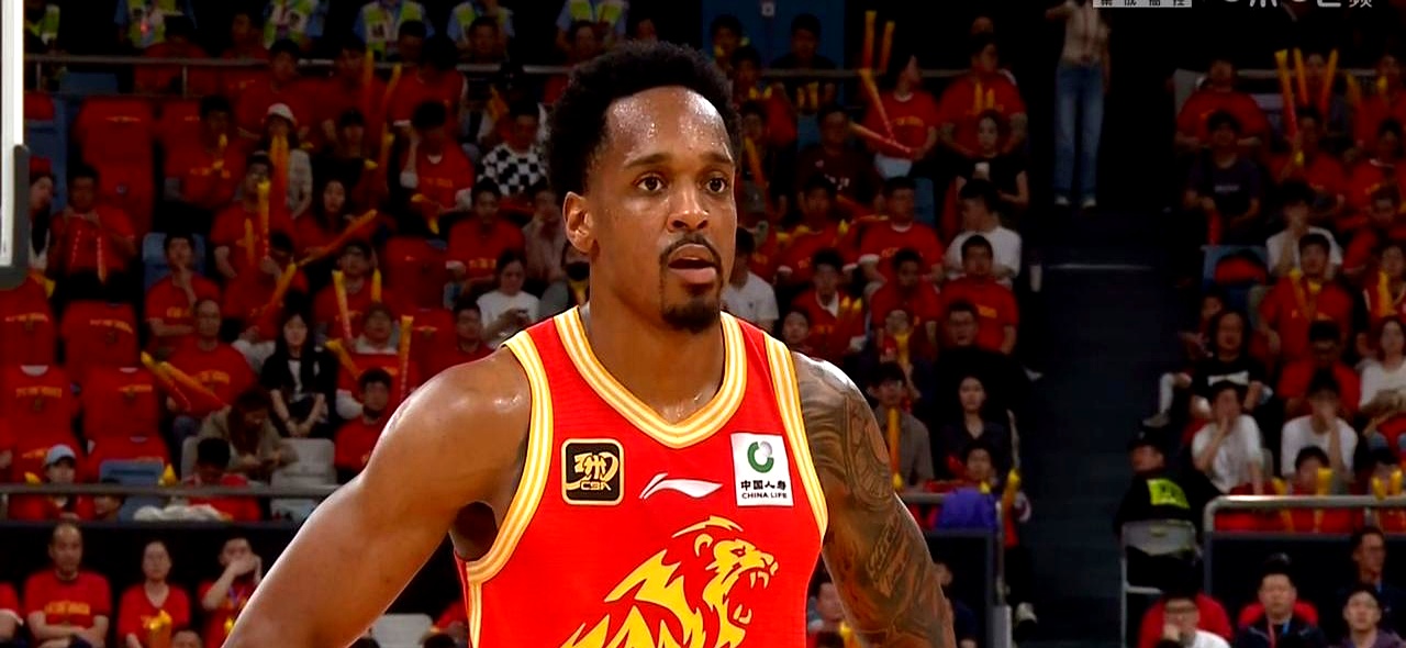 球队在比赛中展现出不可思议的表现 球队在比赛中展现出不可思议的表现