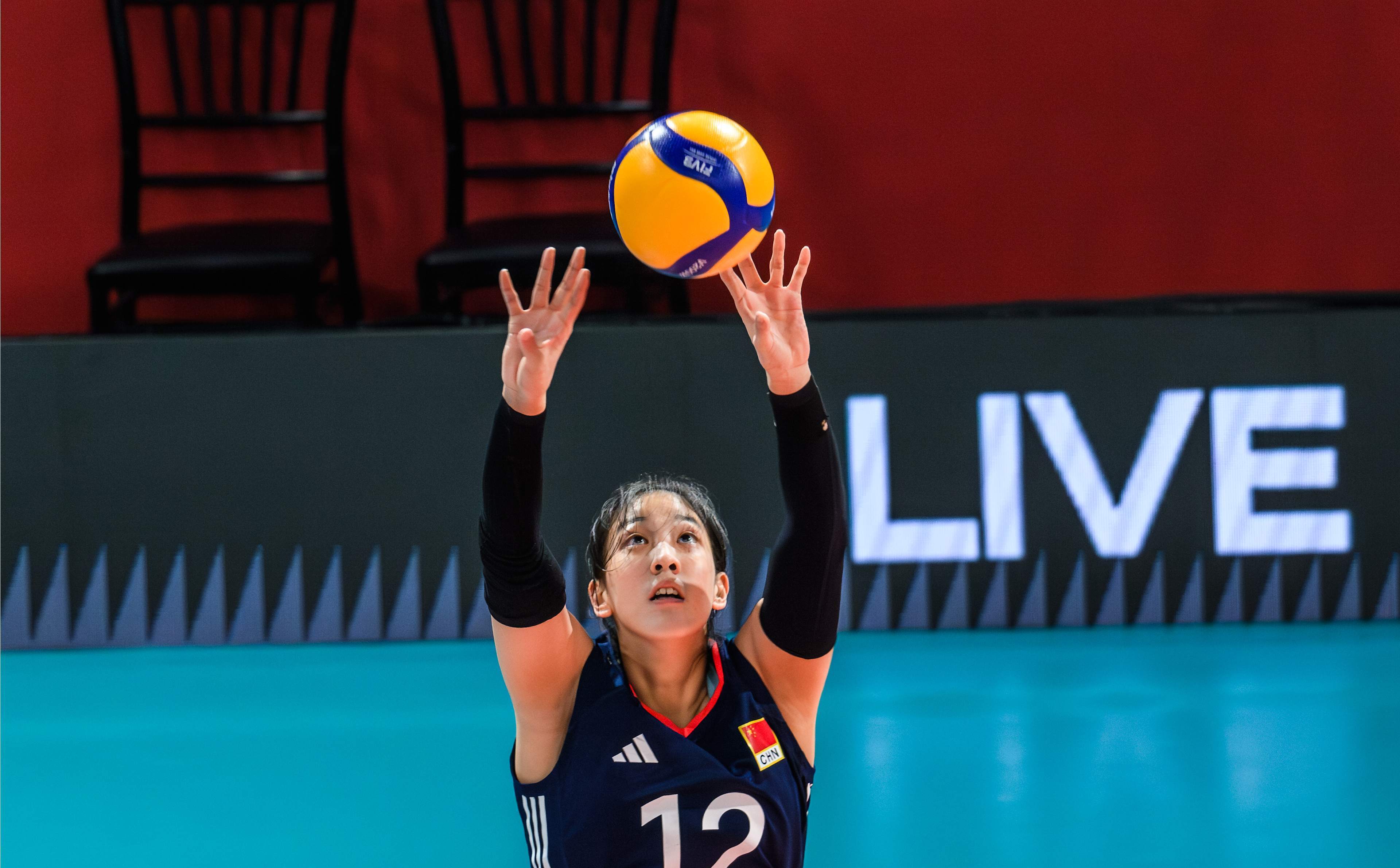 沙尔克球员的不懈拼搏展现实力的简单介绍 沙尔克球员的不懈拼搏展现实力的简单介绍