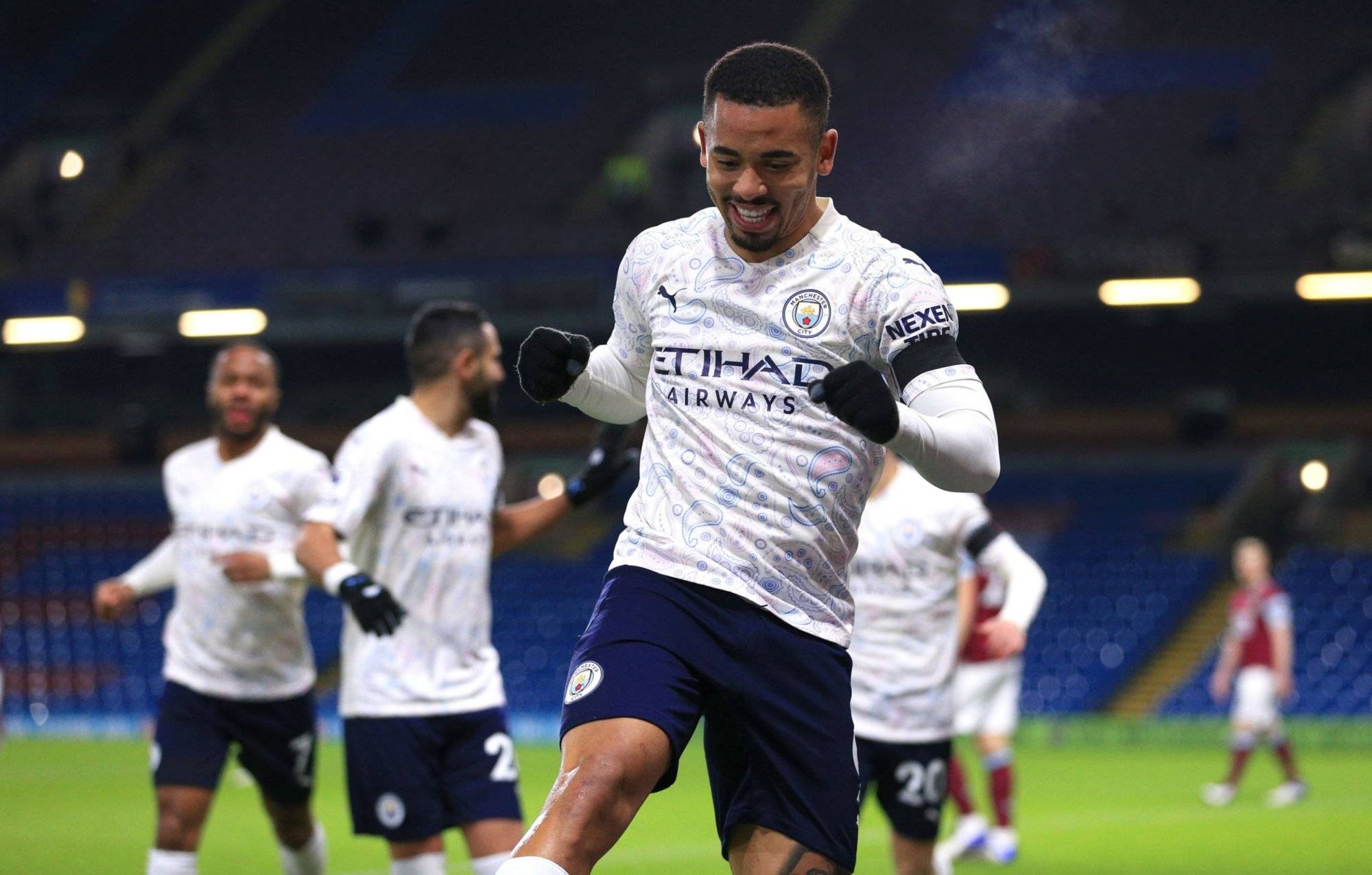 斯托克城客场告捷,完成英超客场双杀 斯托克城客场告捷,完成英超客场双杀