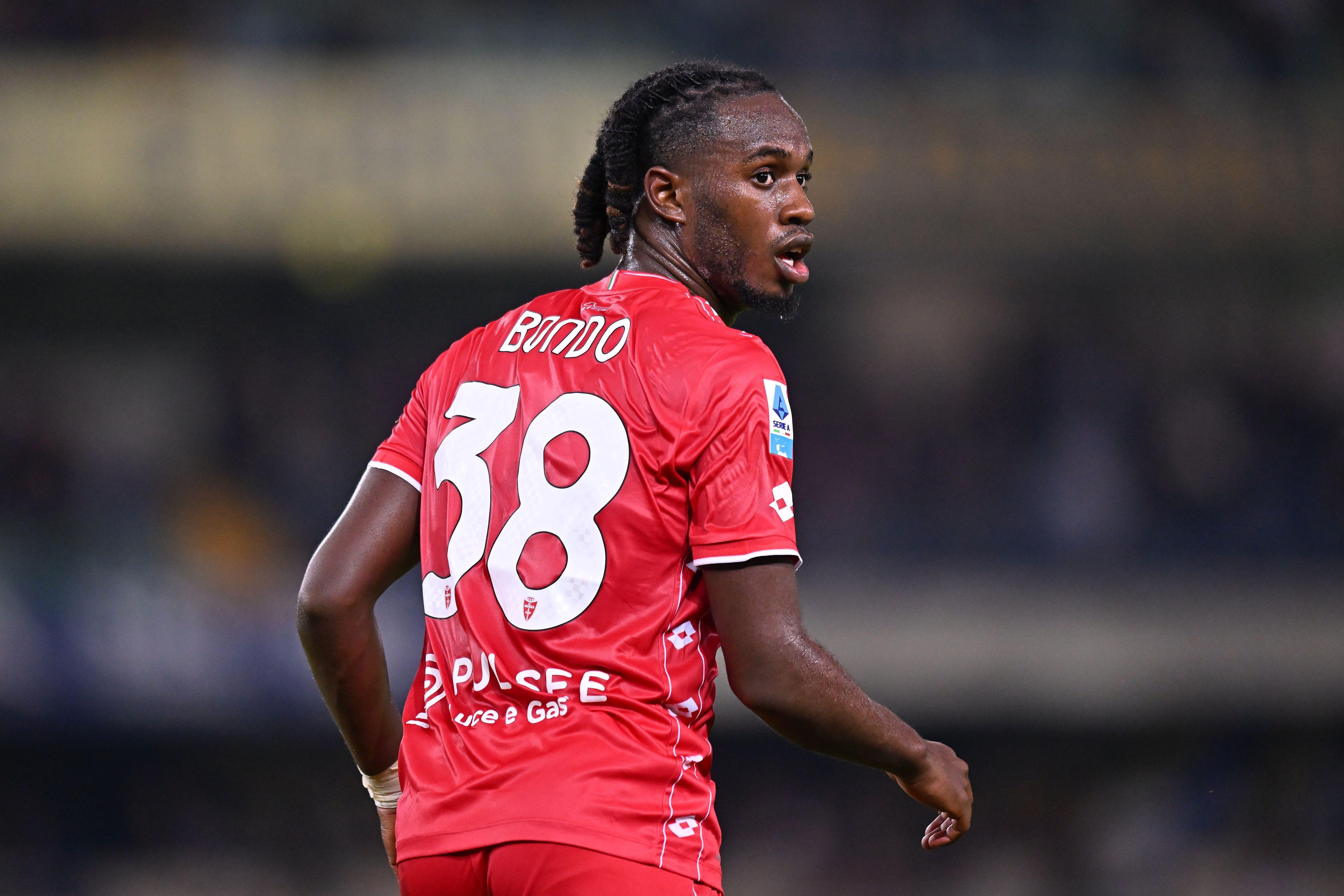 PG电子官网入口-米兰签下新后卫，壮大防线实力的简单介绍