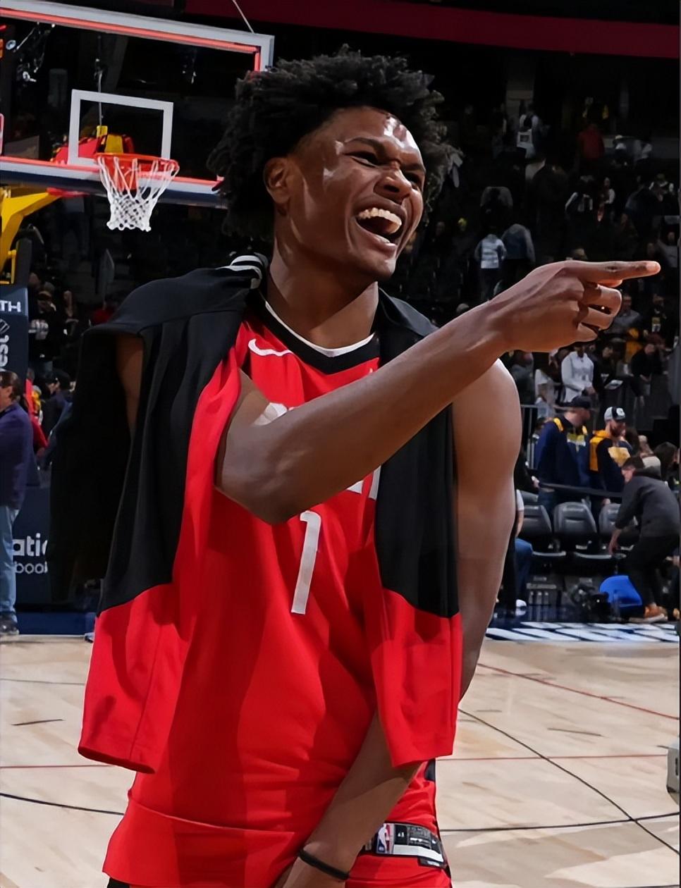 PG电子试玩官网-火箭防守再度失守，球队季后赛形势难料