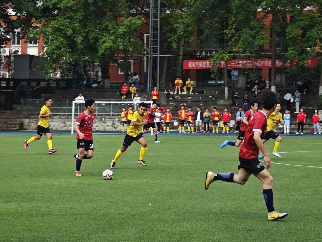 足球盛宴华丽开场,欧洲联赛激情迸发燃情 足球盛宴华丽开场,欧洲联赛激情迸发燃情