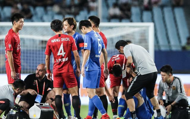 包含苏宁客场击败重庆,取得客场三分的词条 包含苏宁客场击败重庆,取得客场三分的词条