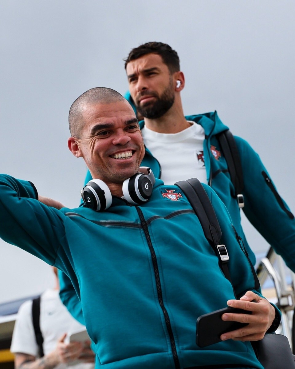 葡萄牙国家队备战关键比赛选手们积极备战 葡萄牙国家队备战关键比赛选手们积极备战