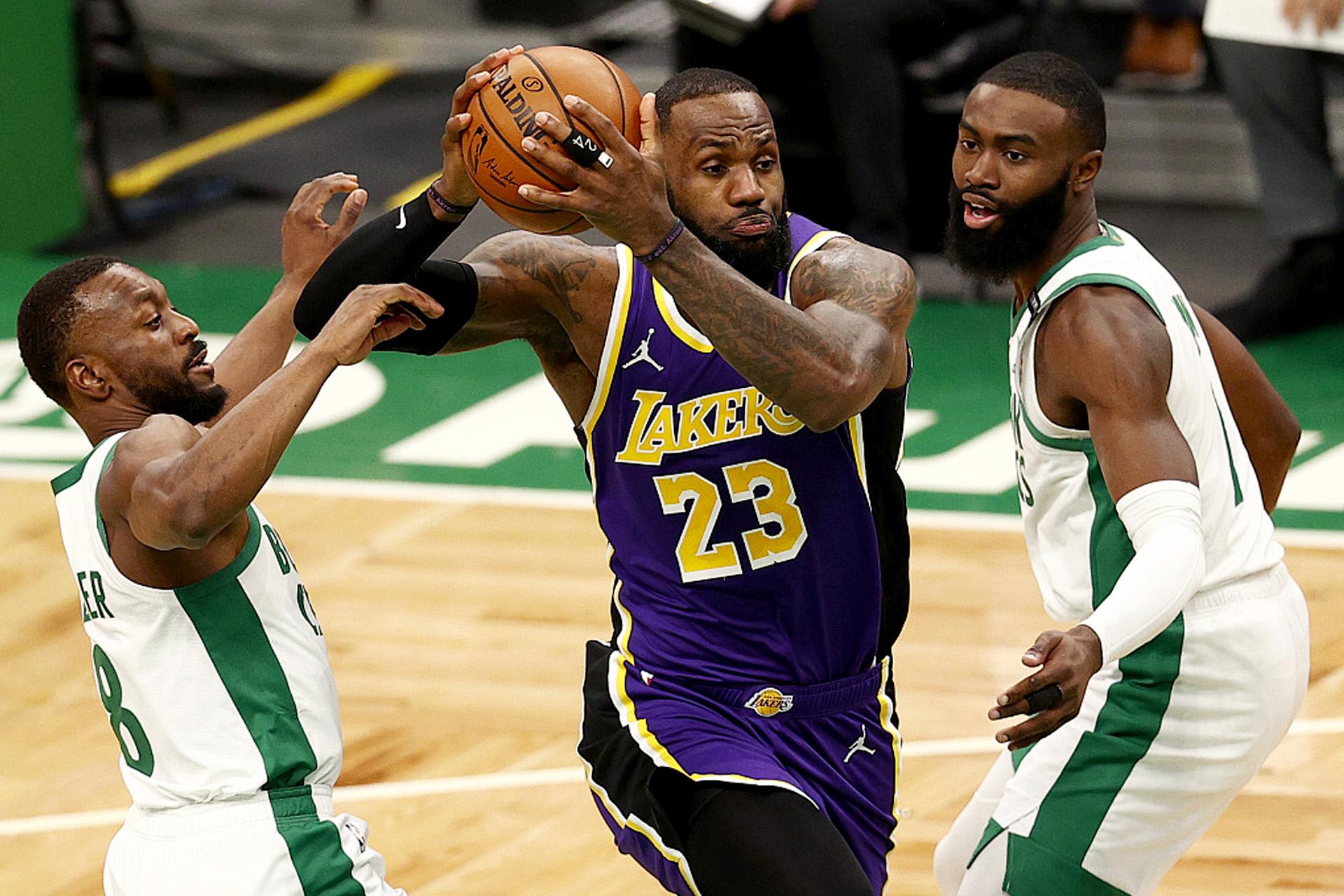 爵士客场击败老鹰保持不败 爵士客场击败老鹰保持不败